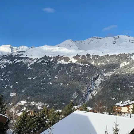 Apartman La Jacinthe De *